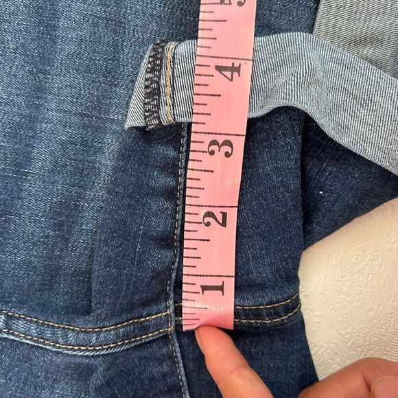 Calvin Klein Jeans Women’s Denim Shorts Size 8 Cuffed Blue Mid Rise Stretch - Picture 8 of 9